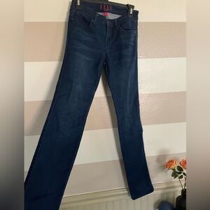 ELLE Women’s Jeans – Dark wash, mid-rise